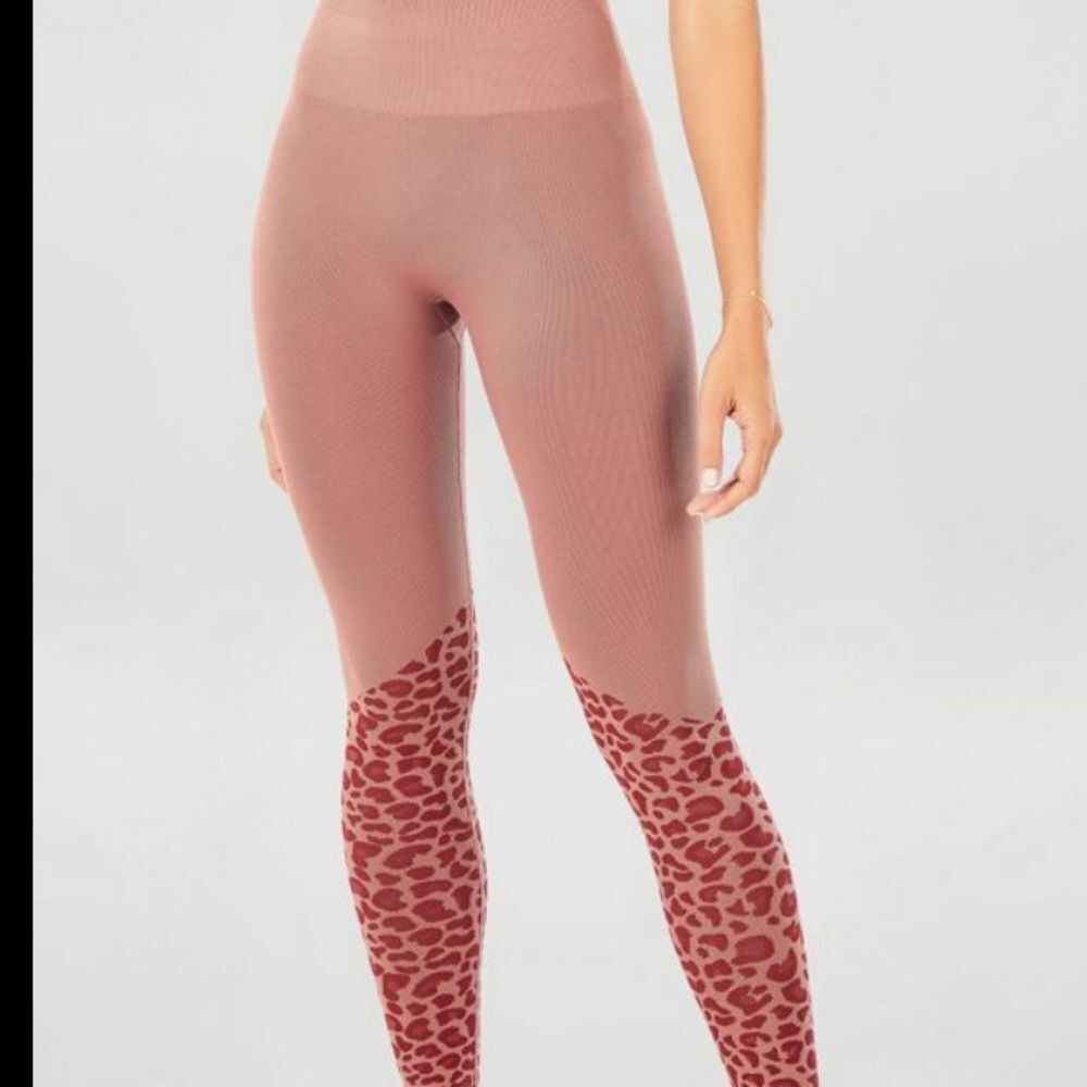 Fabletics Pink Cheetah Print Seamless Leggings